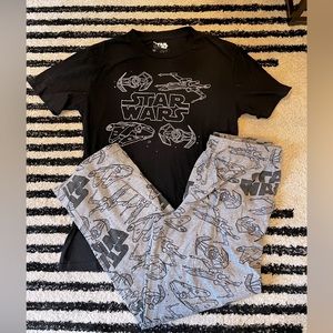 Star Wars pajama set. Men’s small. Gently worn. Smoke free home.
